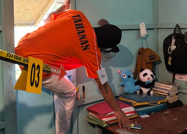 Rekonstruksi Kasus Pencurian 17 HP, Polres dan Kejari Ternate Ungkap Aksi Dua Pelaku