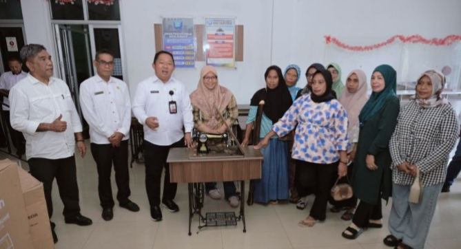 Pelaku Usaha di Ternate Dapat Bantuan, Rizal Marsaoly: Harus Dimanfaatkan dengan Baik