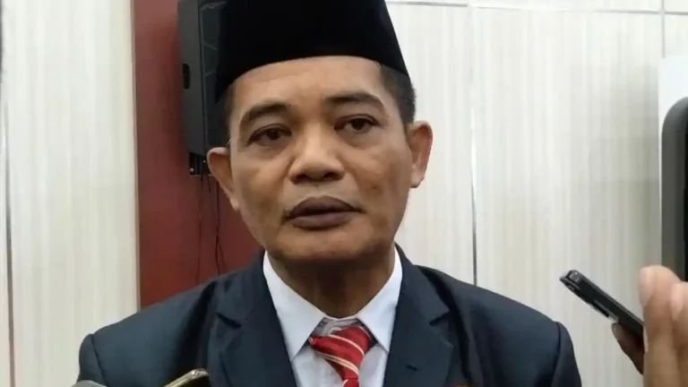 Kepala-Dinas-Kehutanan-Maluku-Utara-Basyuni-Thahir
