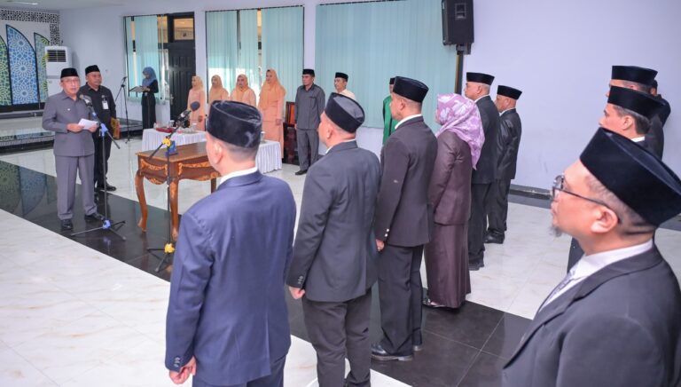 11 Pejabat Dilantik, Wali Kota Ternate Minta Program Andalan Dipercepat